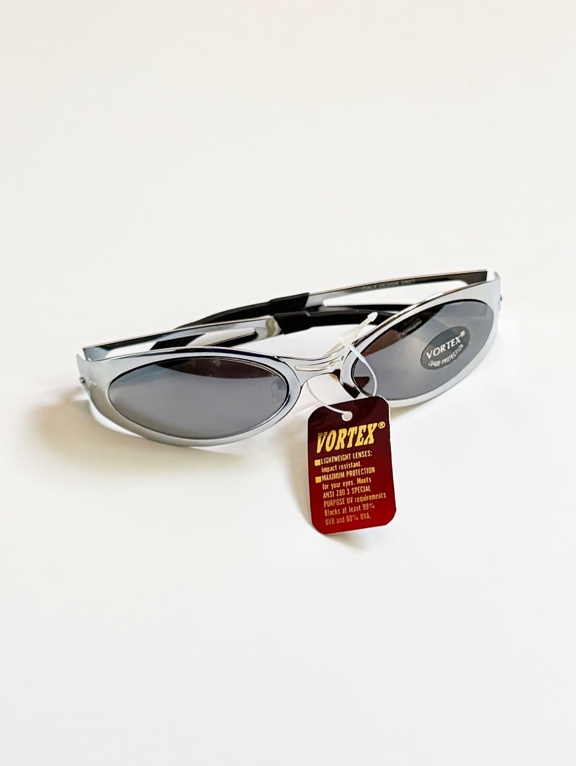 VORTEX 실버 메탈릭 오벌 프레임 빈티지 선글라스 상품이미지1