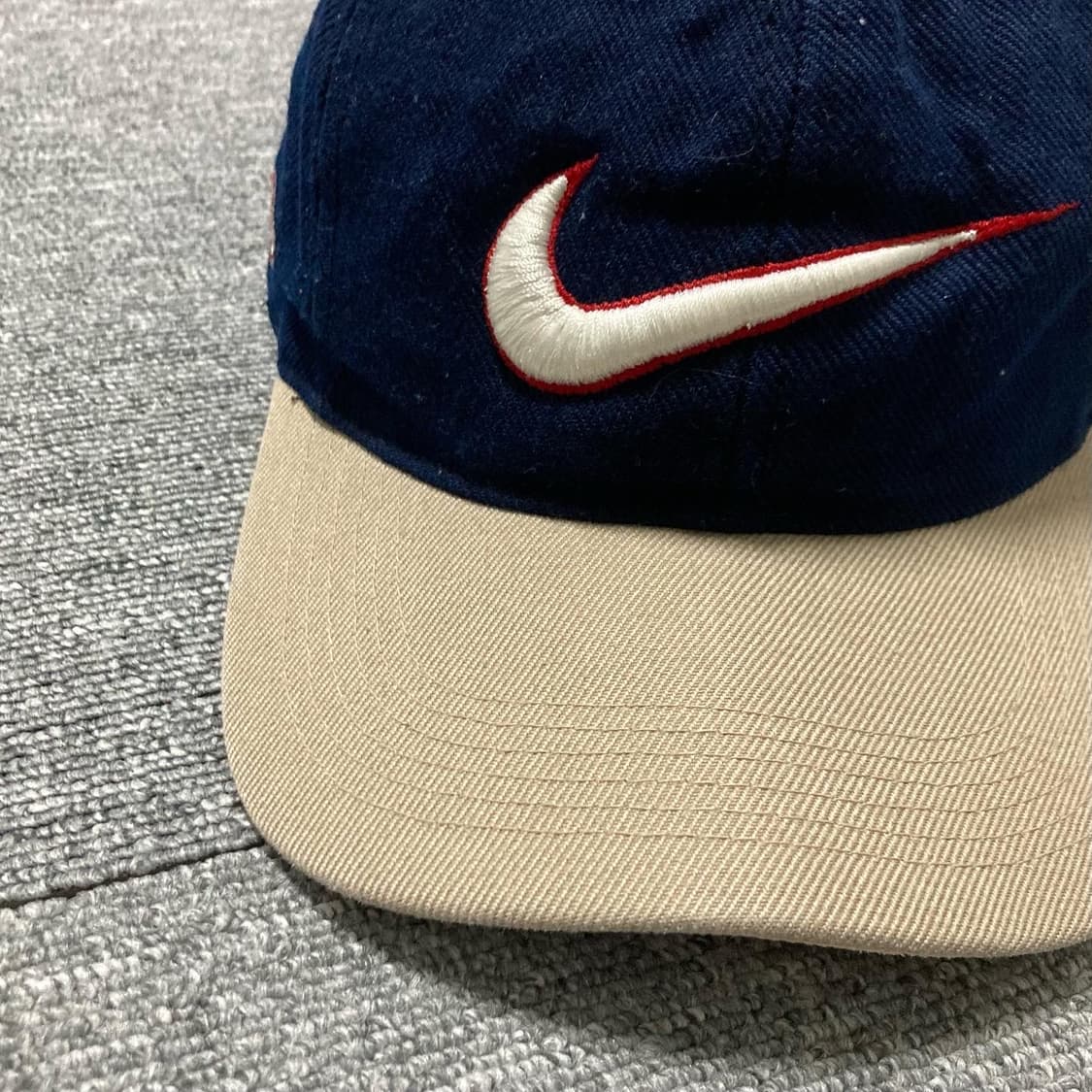 나이키 90's 올드스쿨 빈티지 스우시 모직 볼캡 상품이미지3