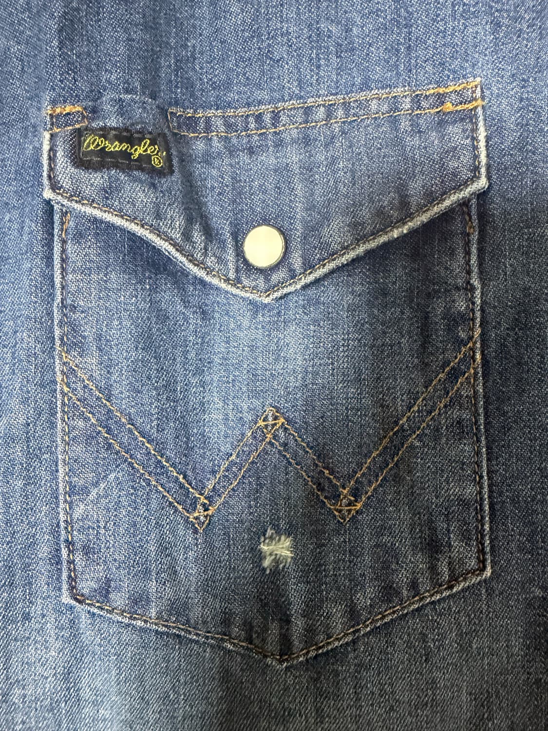 랭글러(Wrangler) X 나노유니버스 별주 데미지 데님 셔츠 상품이미지3