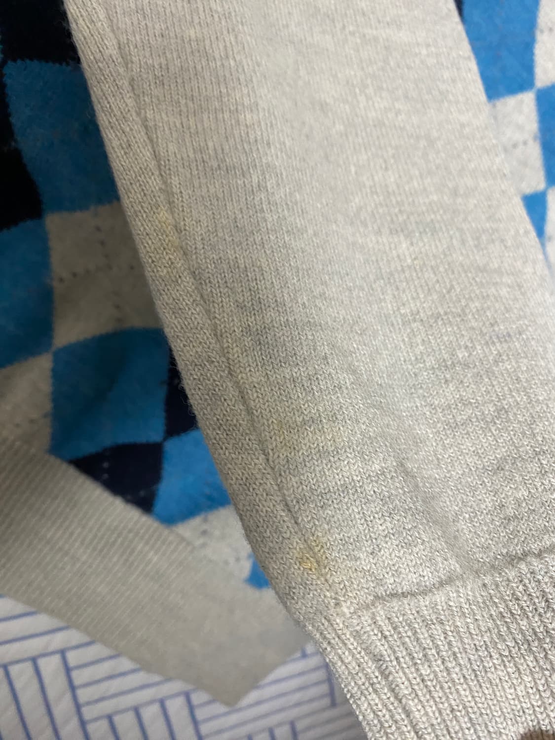 라코스테 브이넥 긴팔 니트 상품이미지3