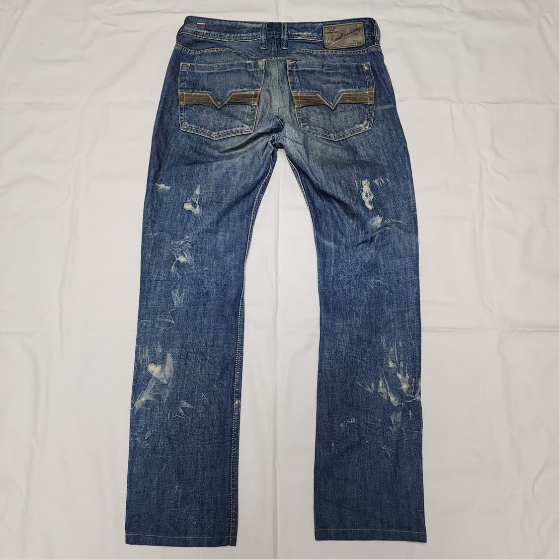 디젤 자티니 디스트로이드 워싱 데님팬츠 상품이미지2