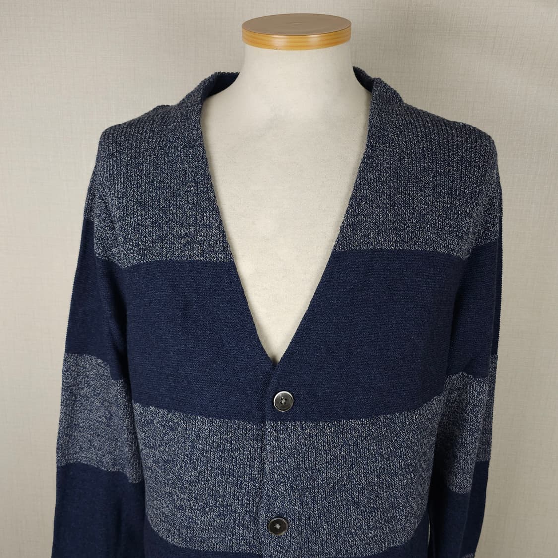 타미힐피거 V넥니트가디건 남자95사이즈  상품이미지2