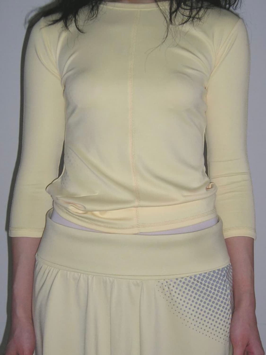 에옹쓰 도트 스포츠 탑 (dots sports top-yellow) 상품이미지1