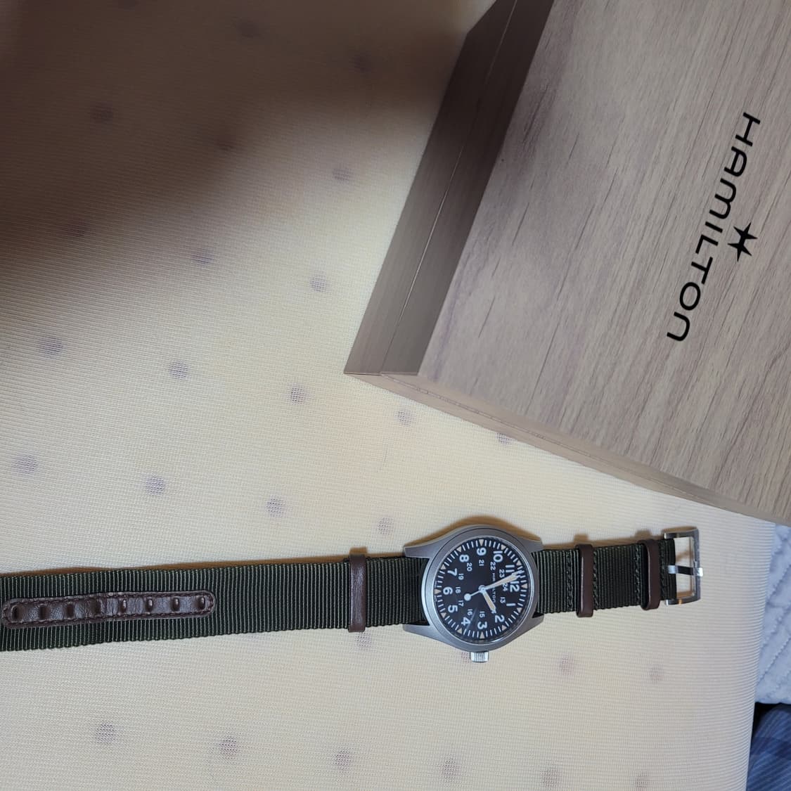 해밀턴 카키필드 메카니컬 42mm 상품이미지2