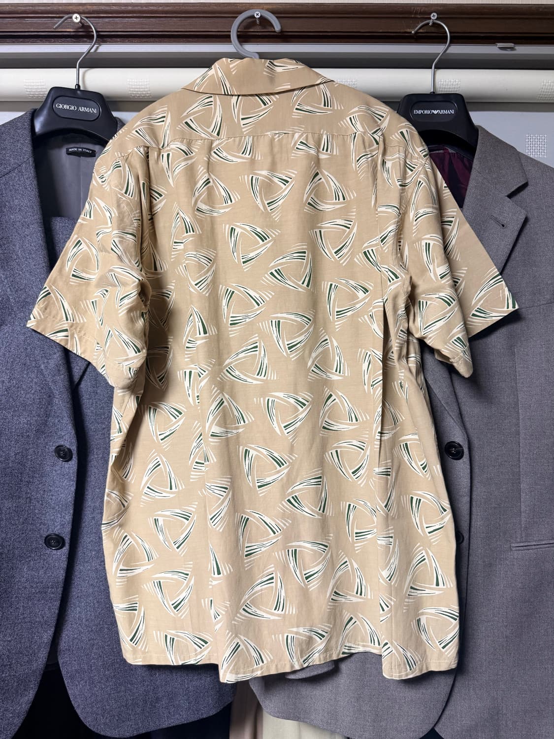 피그벨 오픈카라 반팔셔츠 상품이미지2