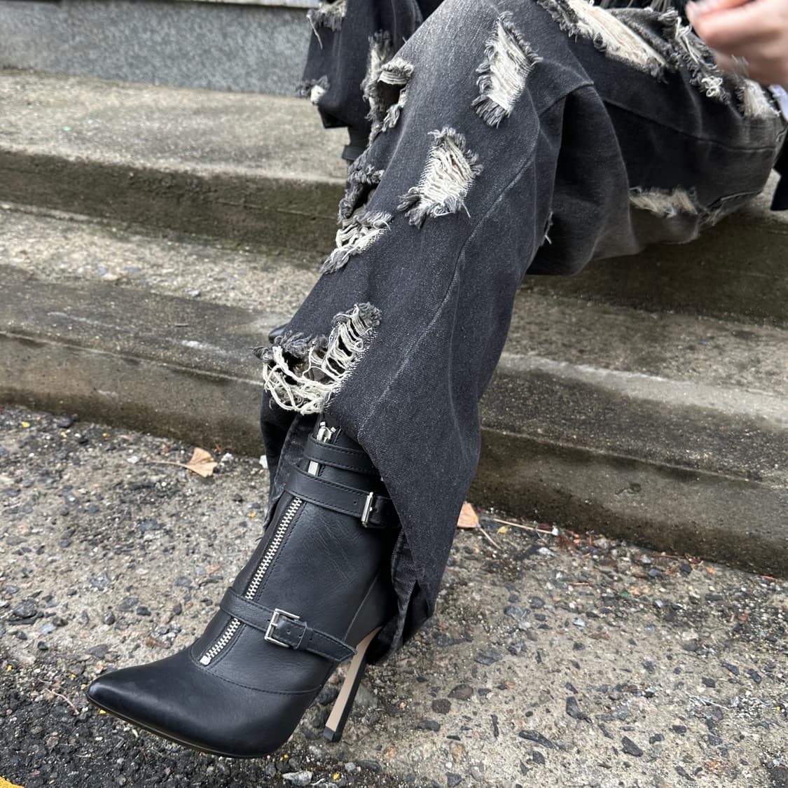 00s 게스 가죽 모토 하네스 포인트 부츠 상품이미지10