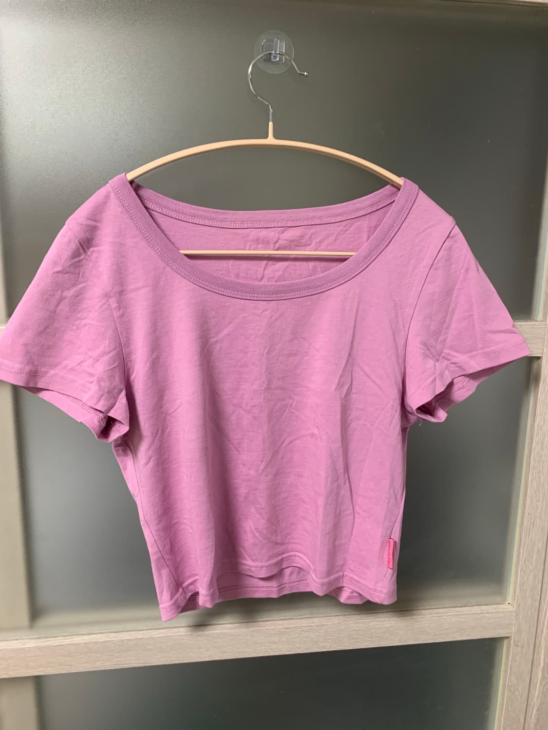 쉬이즈큐트 수피마U넥 핑크 1번 착용 상품이미지3