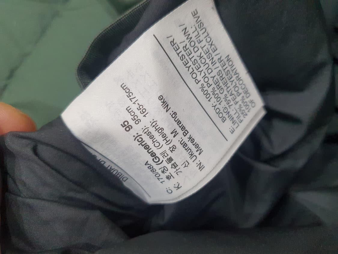 나이키윈드러너 패딩베스트  상품이미지4