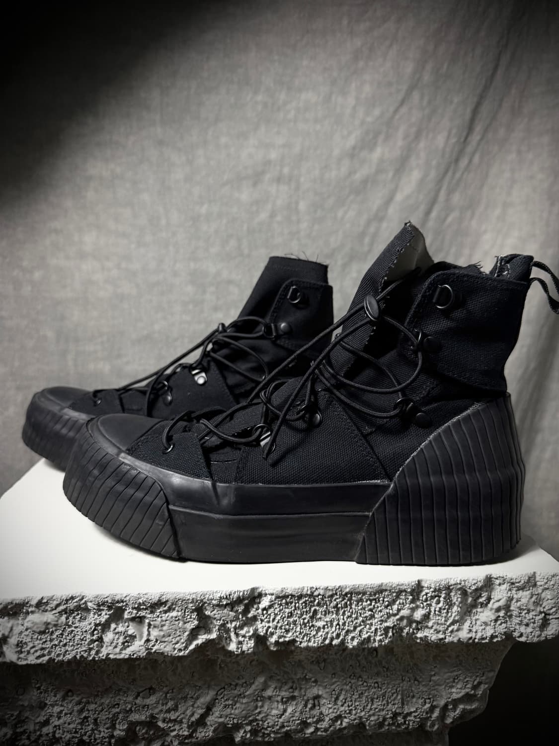 The Viridi-Anne High Top Sneakers 상품이미지1