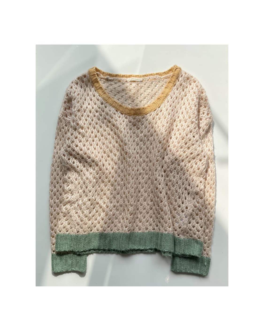 On the couch 상품이미지1