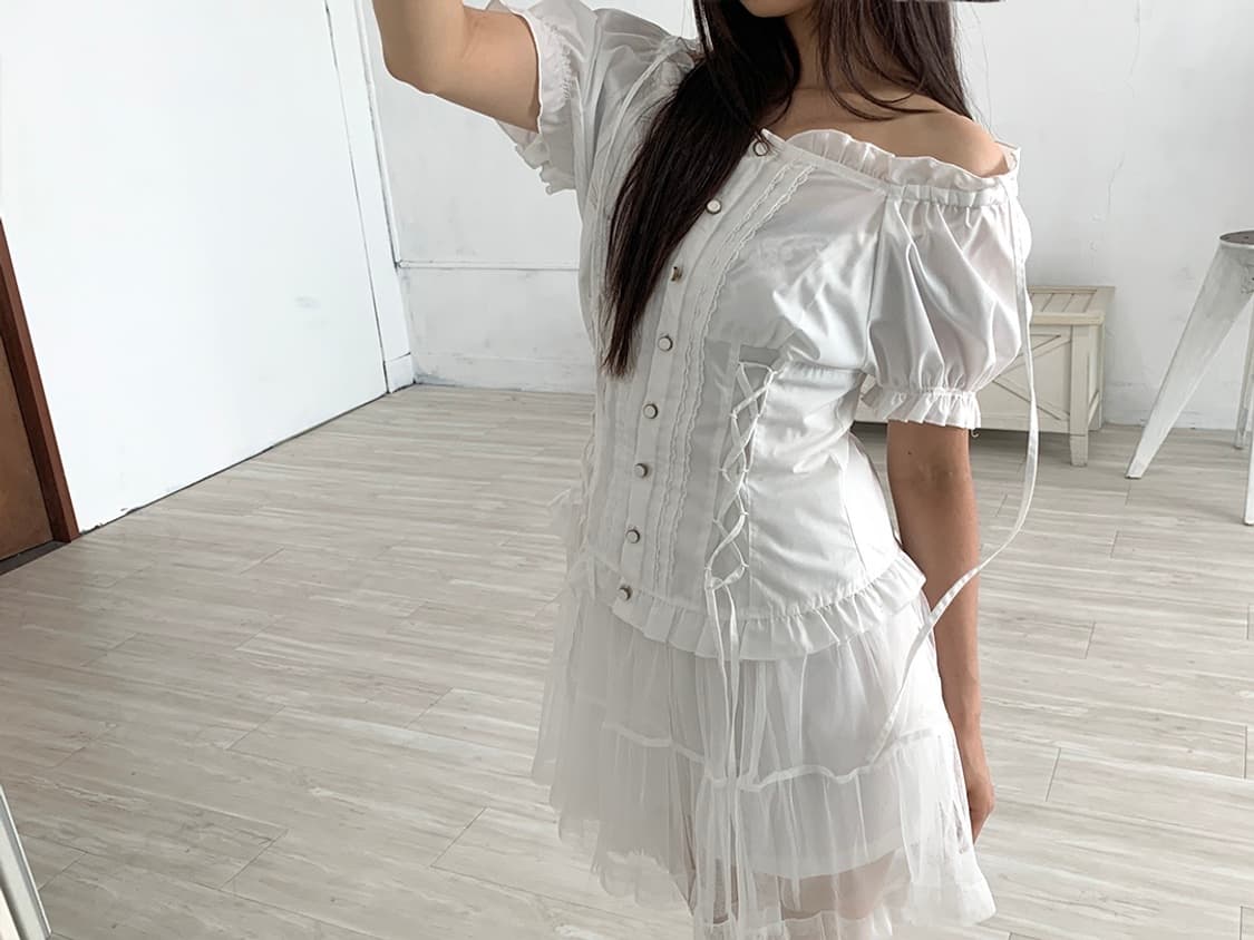 Axes Femme Eyelet Detail Off-Shoulder Bl 상품이미지3