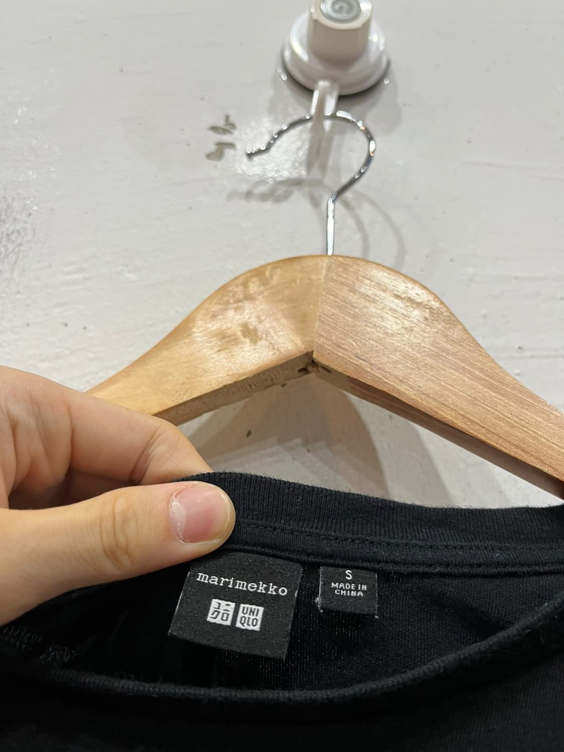 유니클로 마리메꼬 반팔 티셔츠  상품이미지4