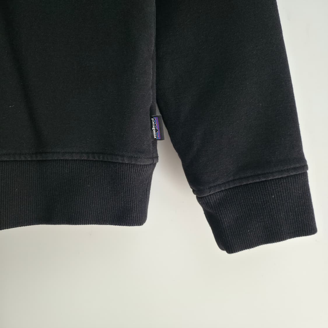 [S] 파타고니아 블랙 맨투맨 상품이미지5