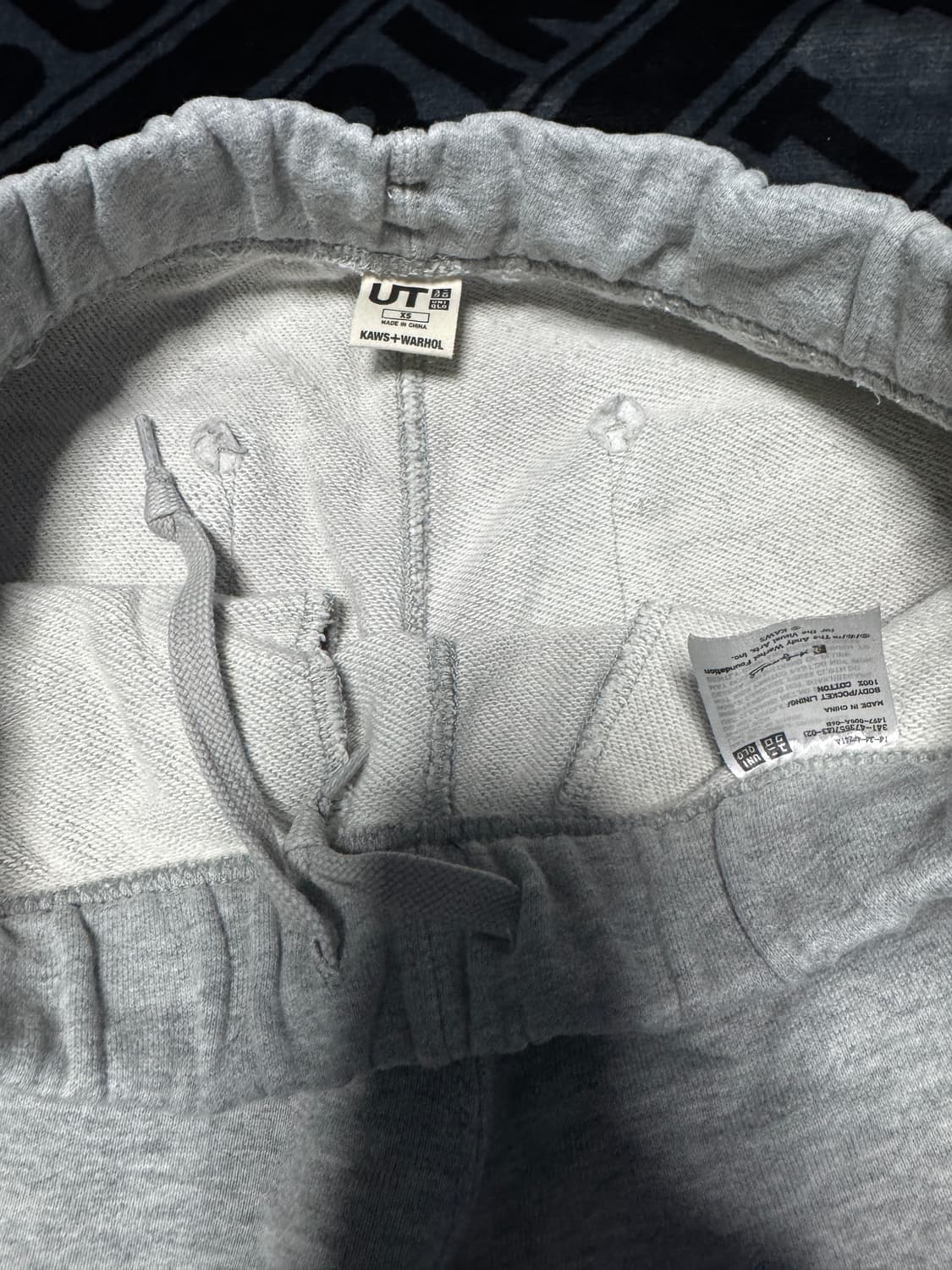 유니클로 카우스 앤디워홀 스웻팬츠 그레이 상품이미지4