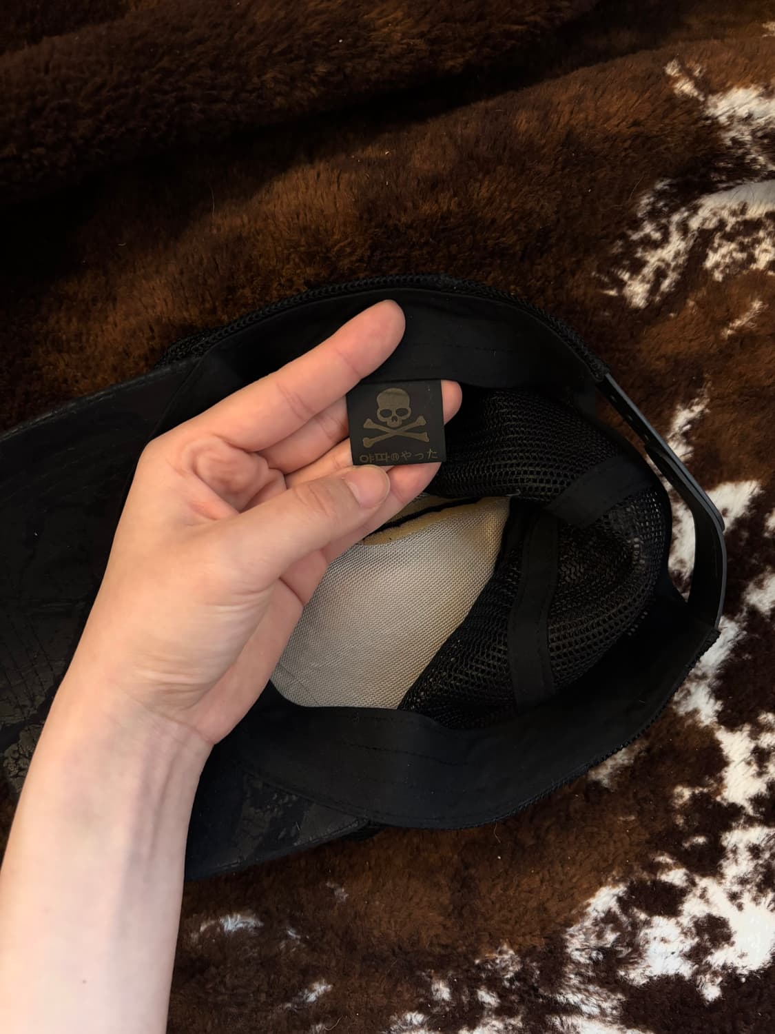 풀 스터드 블랙 메쉬 캡 상품이미지6