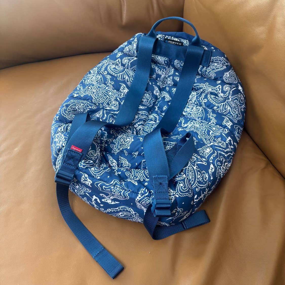 슈프림 퍼퍼 푸퍼 백팩 가방 22FW 블루 페이즐리 반다나 상품이미지5