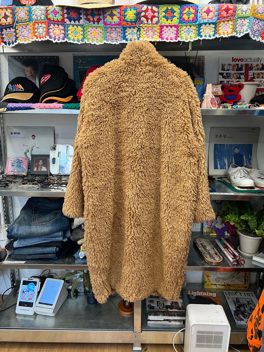 Camel Shaggy Long Fur Coat 상품이미지3