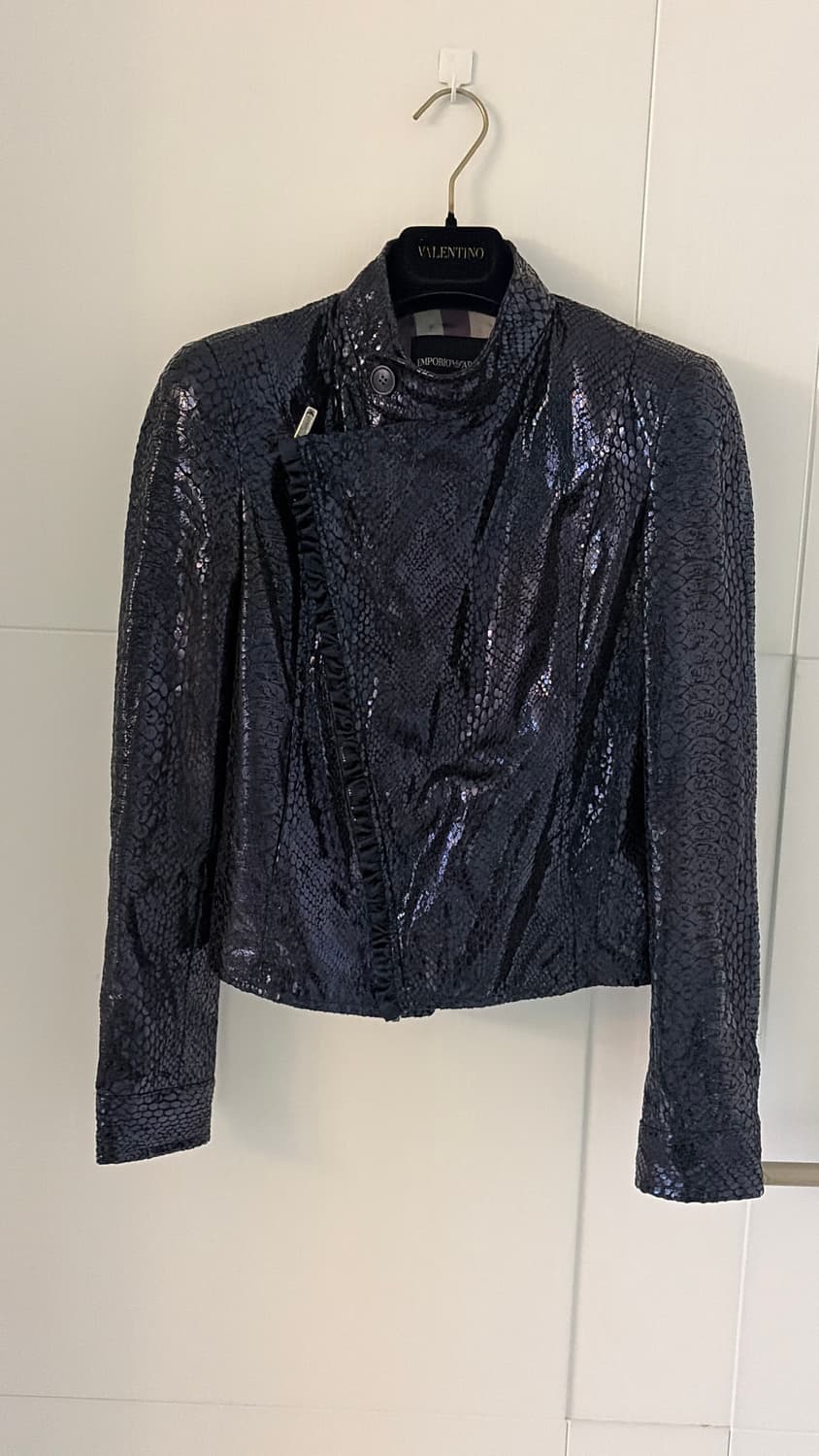 엠포리오 아르마니 뱀피무냥 러플자켓 44,55 정품 상품이미지5