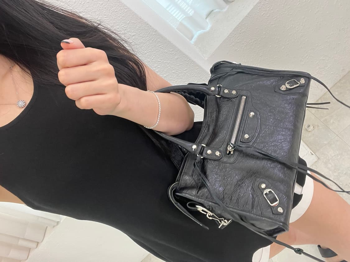 [A+ 정품] 발렌시아가 시티 모터백 스몰 블랙 상품이미지10