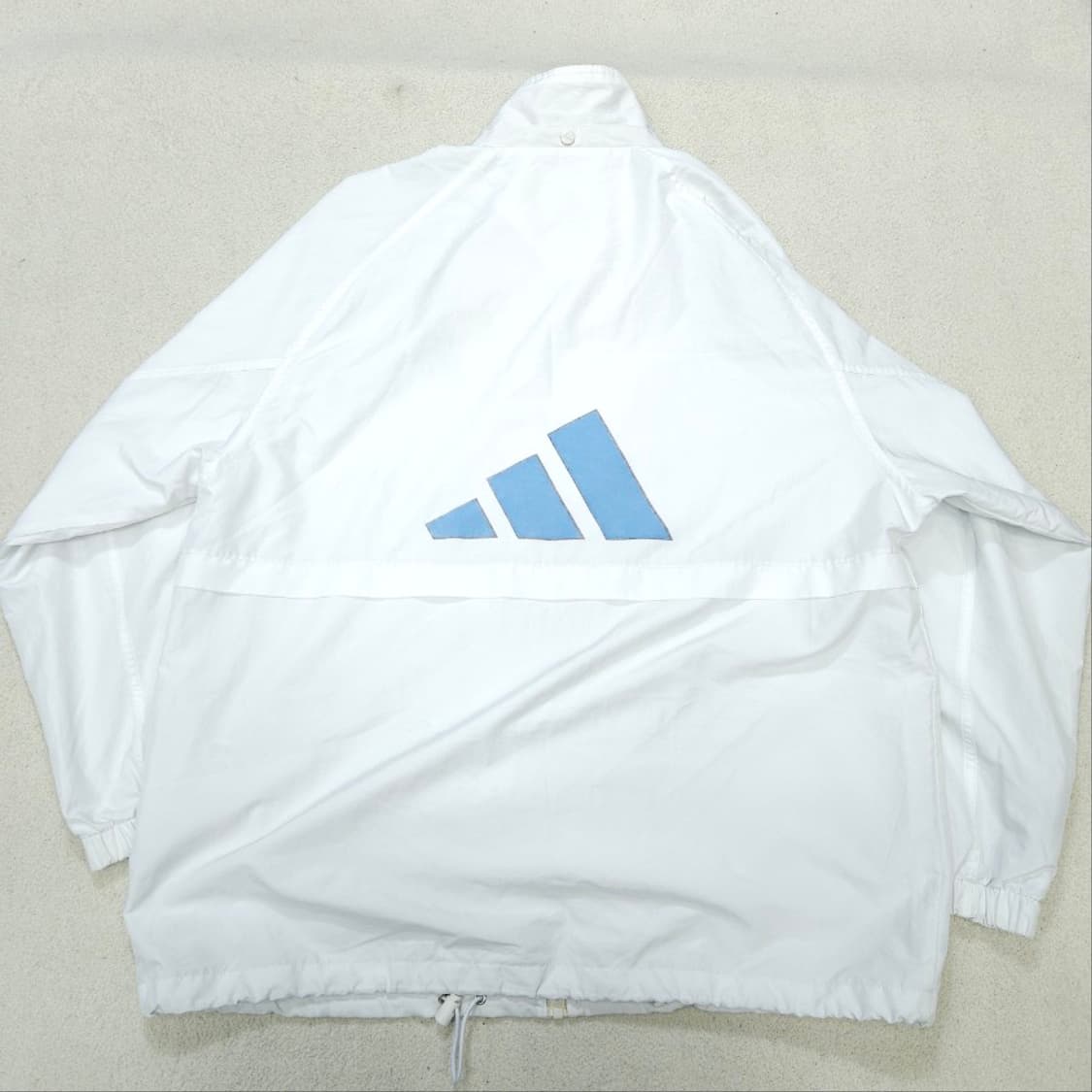 아디다스 화이트 빅로고 바람막이 105 상품이미지2