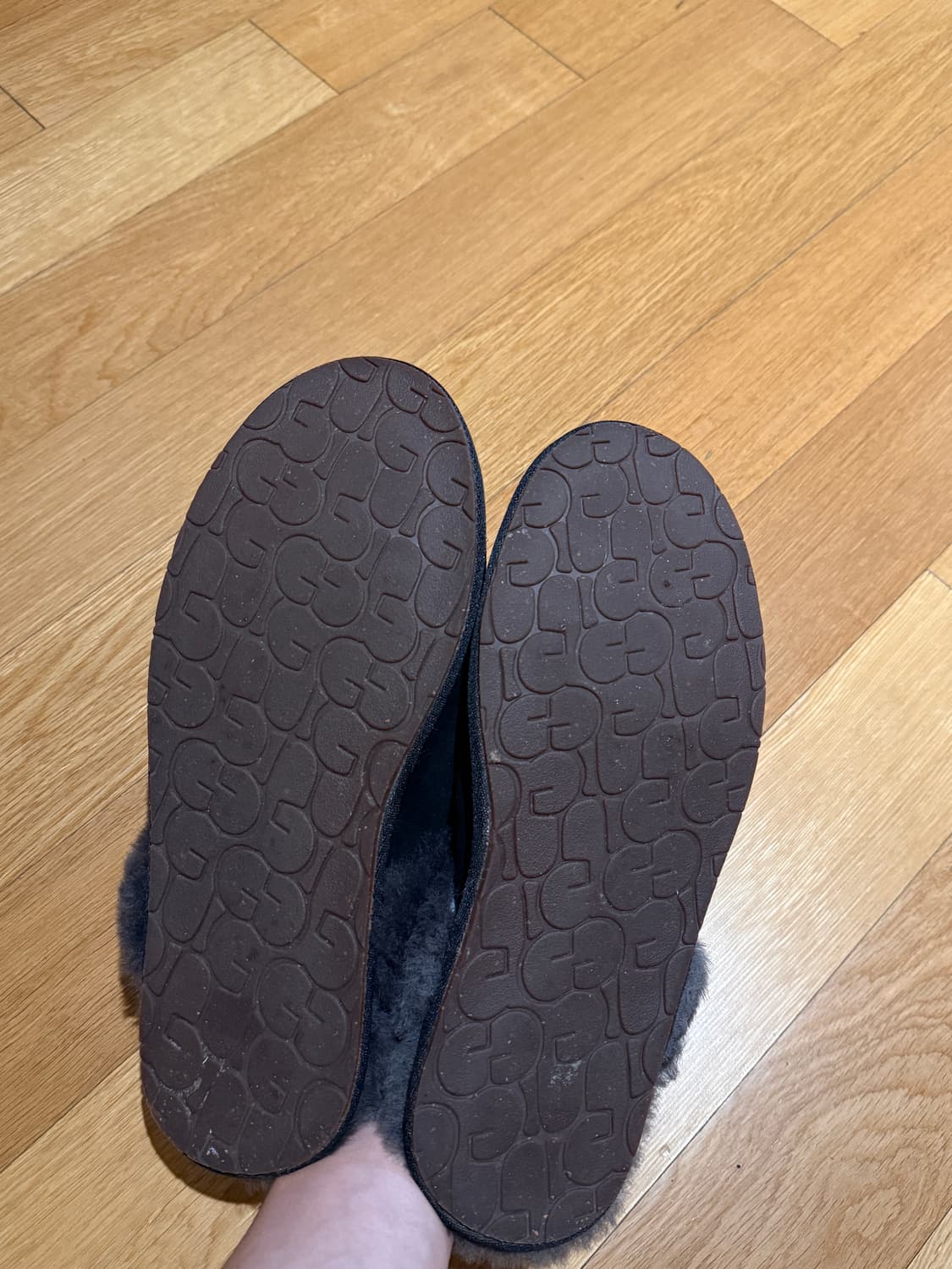 어그 스커페트2 블랙 280 상품이미지4