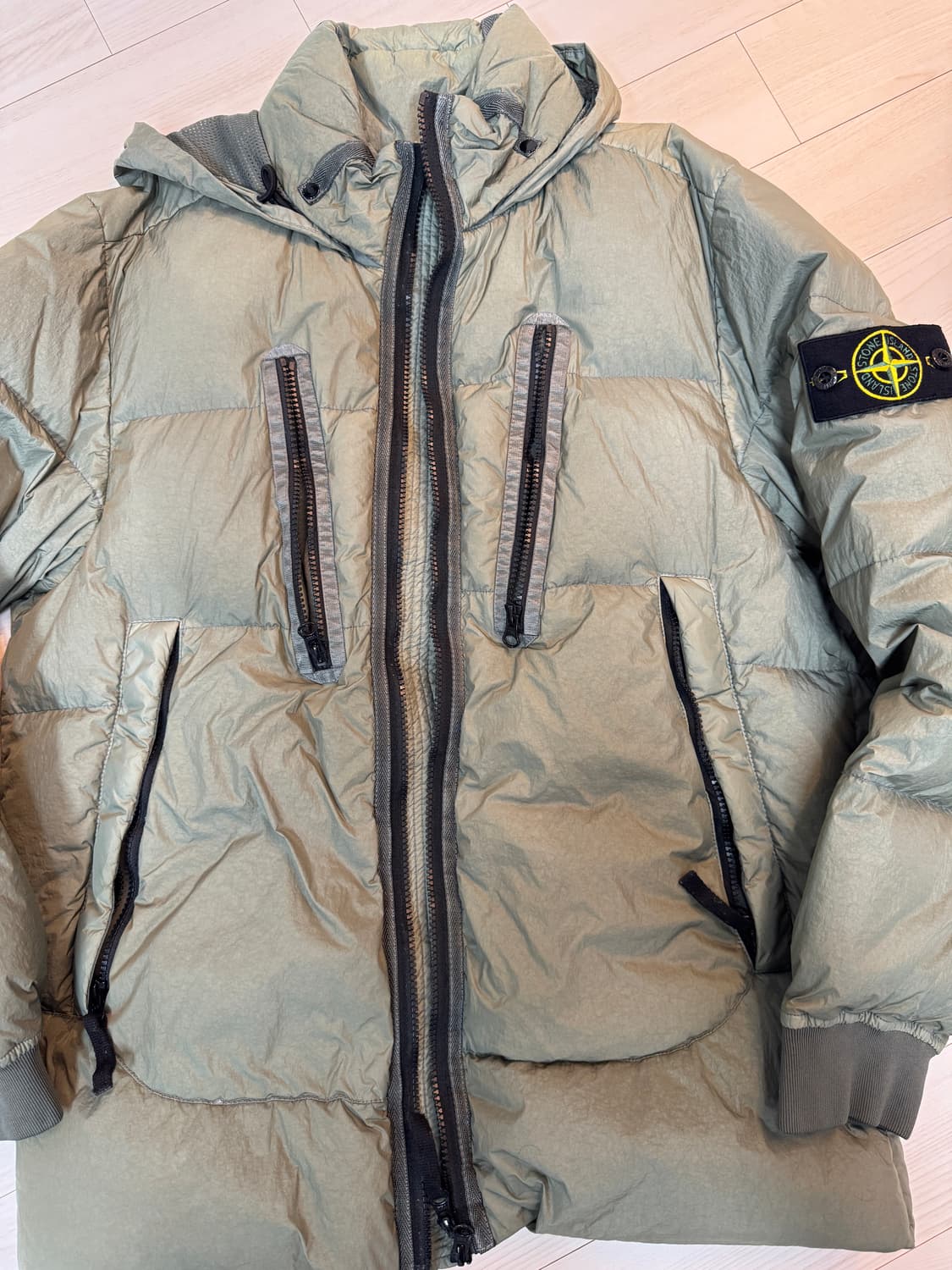 스톤아일랜드 가먼트다이드 크링클립스 다운 패딩 95 올리브 상품이미지3