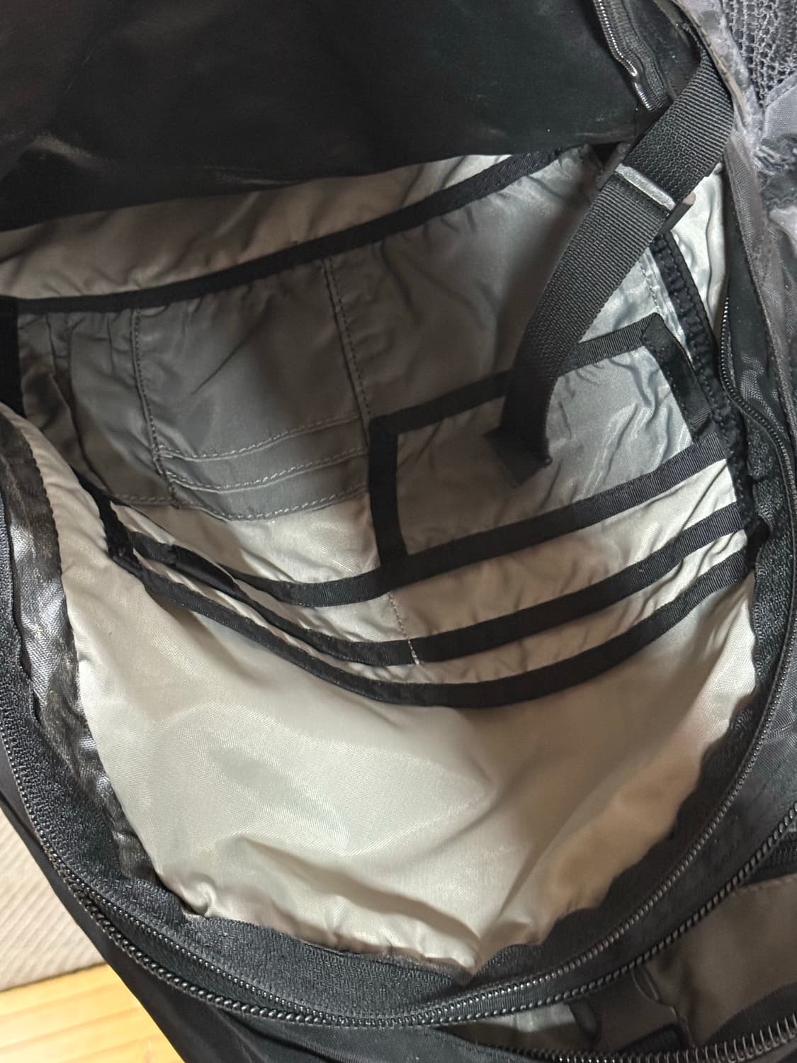 노스페이스 보레알리스 블랙 백팩 30L 상품이미지8