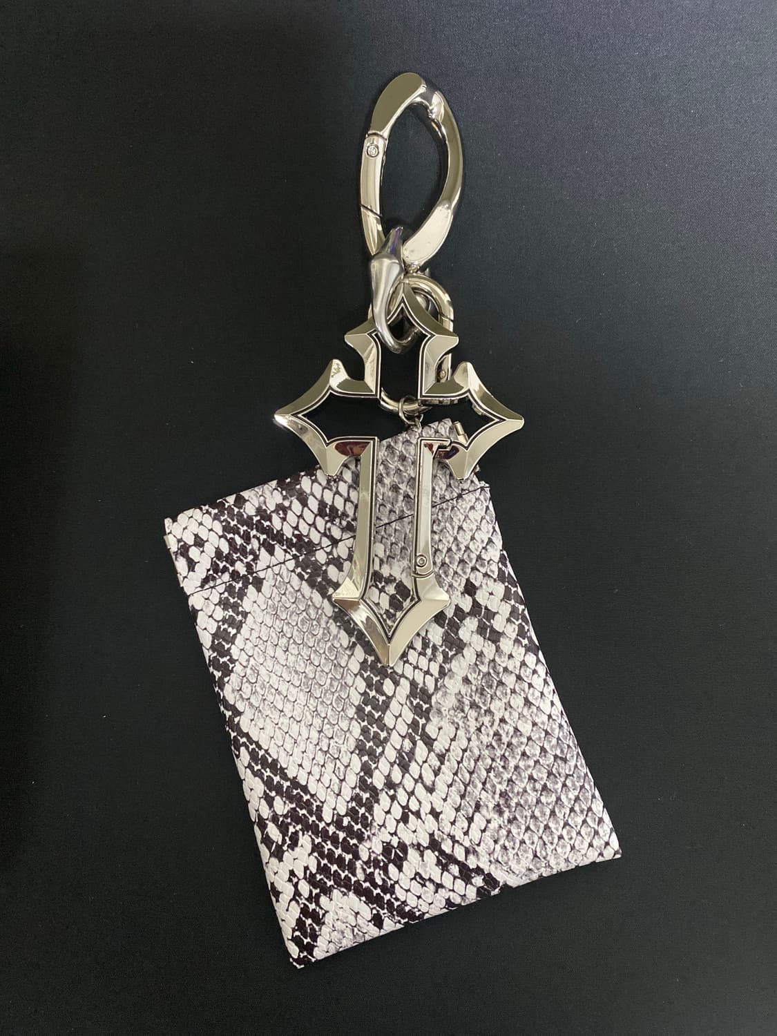 고딕 크로스 키링 상품이미지1