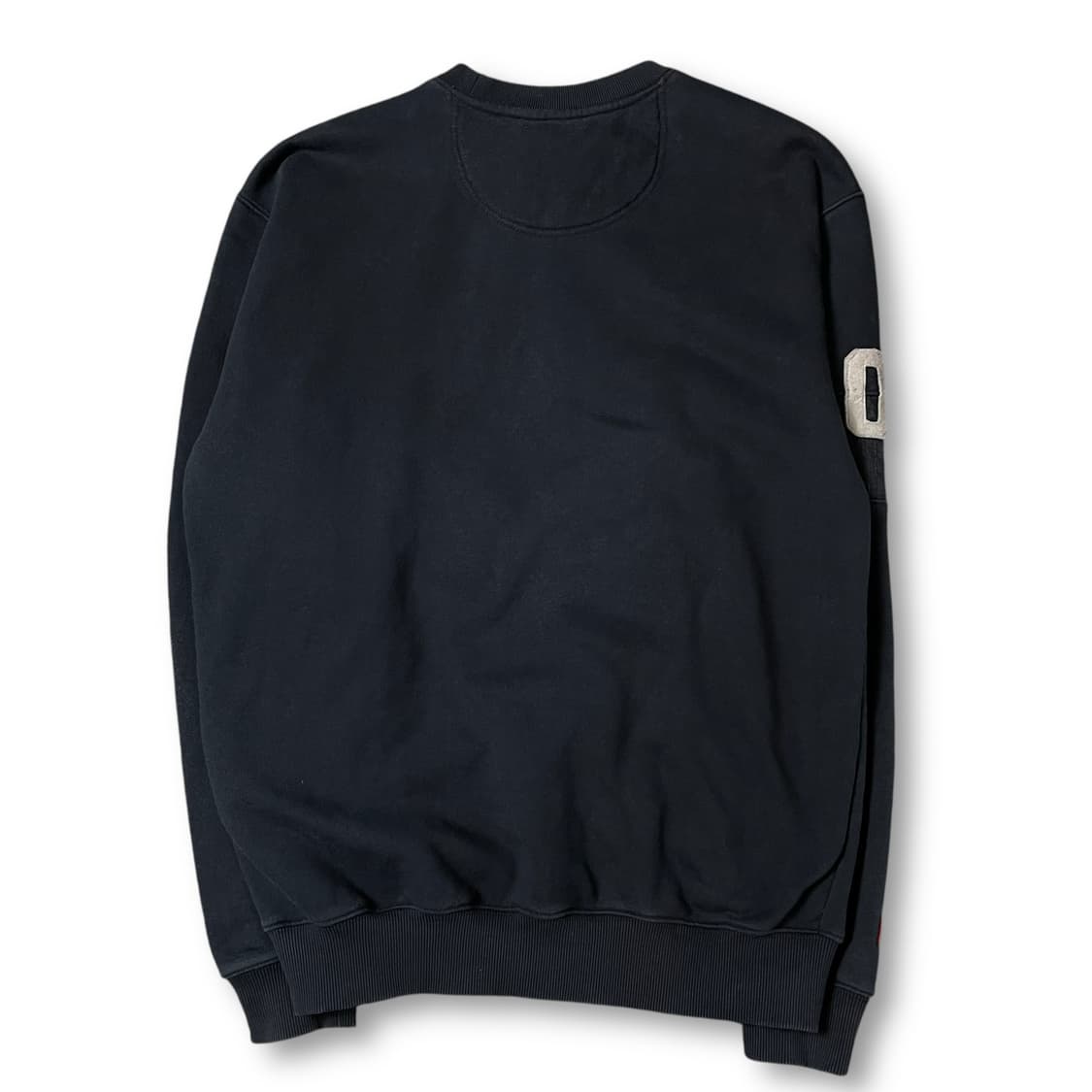 후부 블랙 프린팅 디테일 05 맨투맨 95 상품이미지2