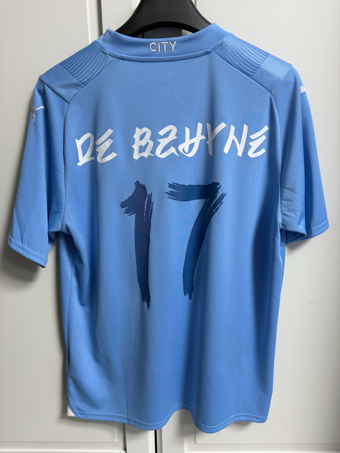 23/24 맨시티 유니폼 데브라이너 스페셜 폰트 L 상품이미지1