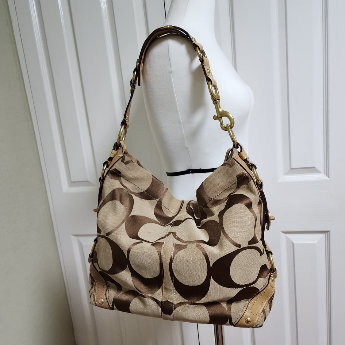 코치 숄더백  상품이미지4