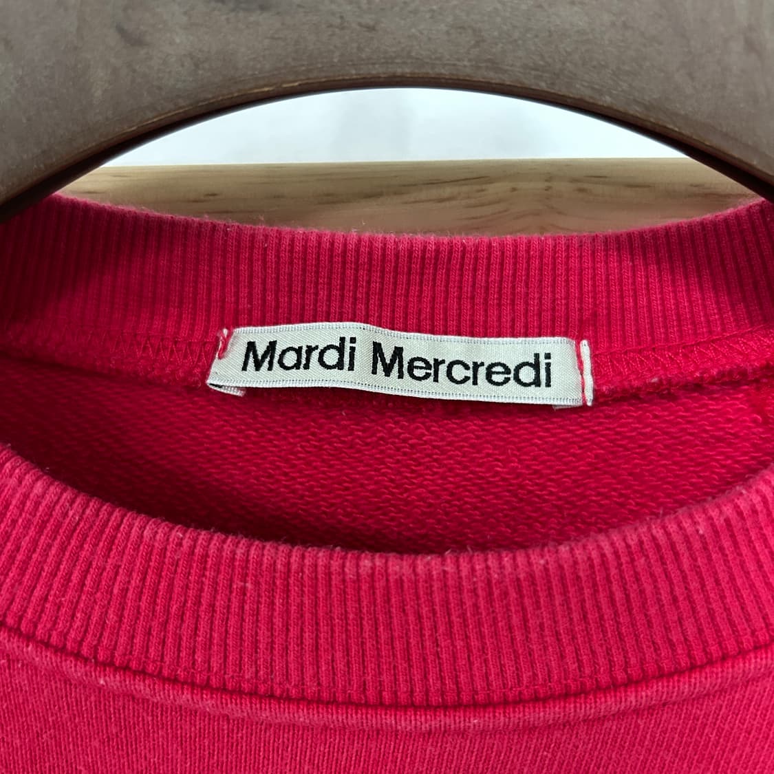 마르디 메크르디 빅로고 맨투맨 상품이미지5