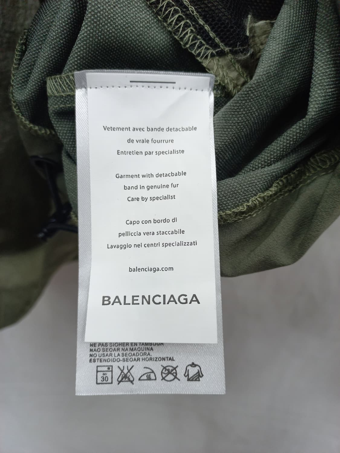 발렌시아가 반집업 올리브 그린 사이즈 남110 상품이미지2