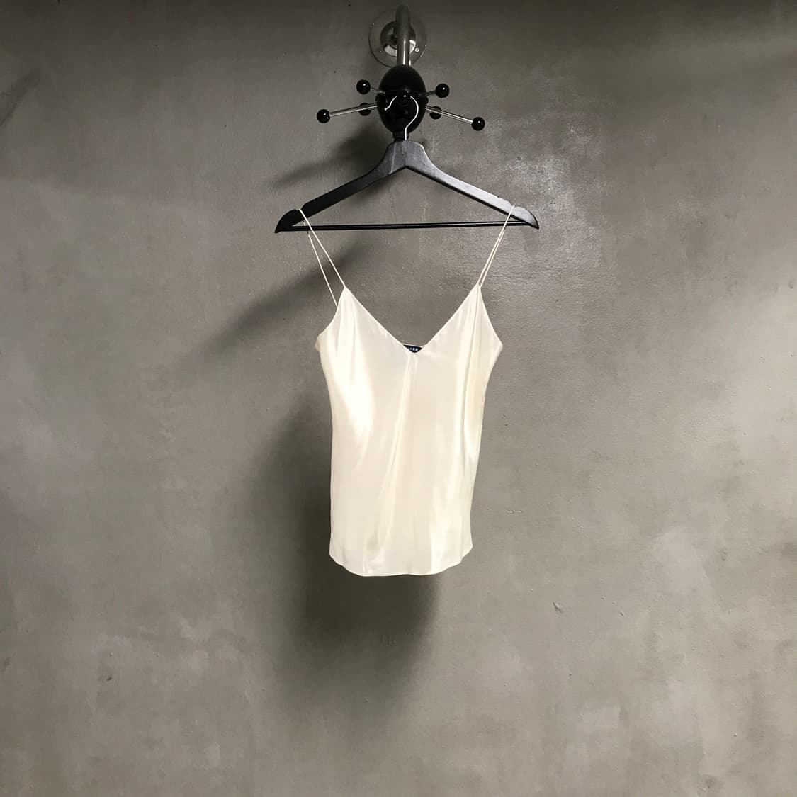 폴로 랄프로렌 실크 슬리브리스 탑 2(W) 상품이미지1