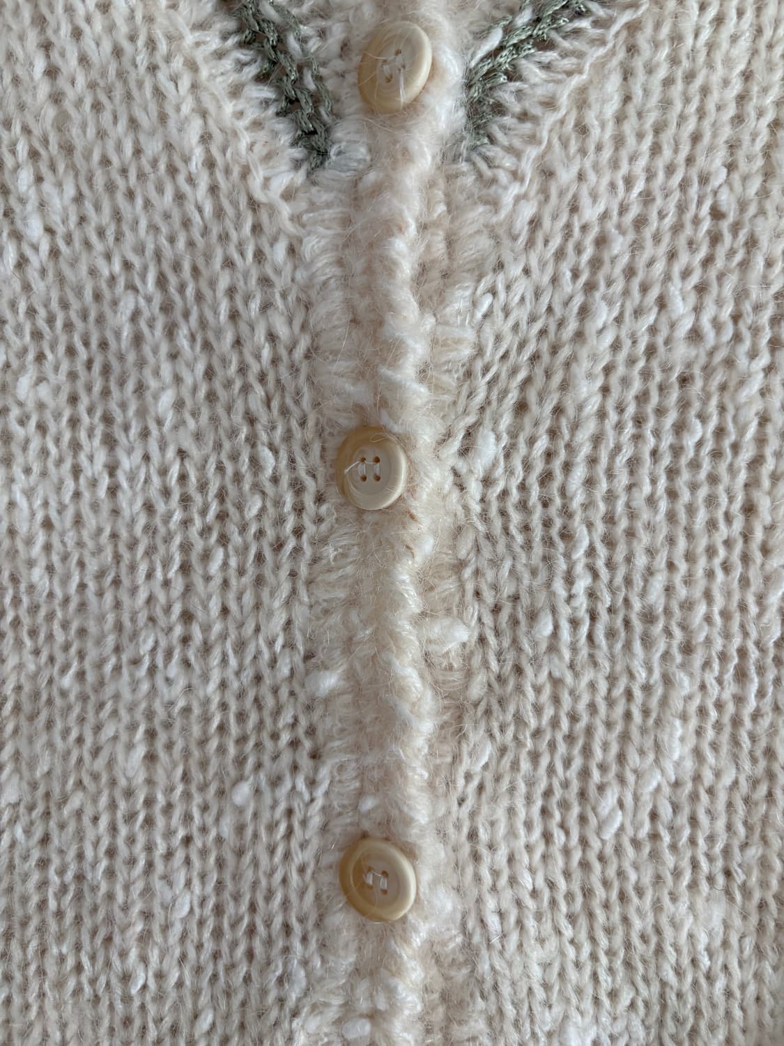 ivory cardigan 아이보리 가디건 상품이미지5