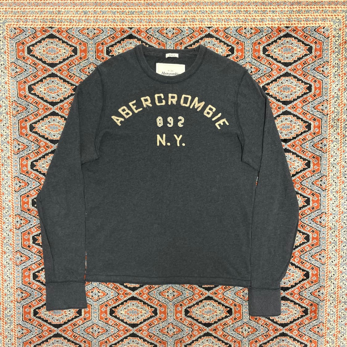 아베크롬비 스펠로고 차콜 긴팔 티셔츠 남성M 상품이미지1