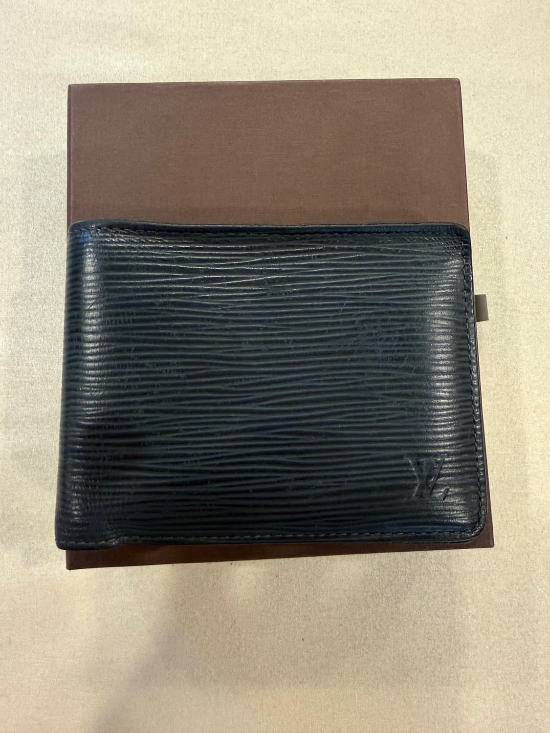 정품 루이비통 에피 반지갑 상품이미지1