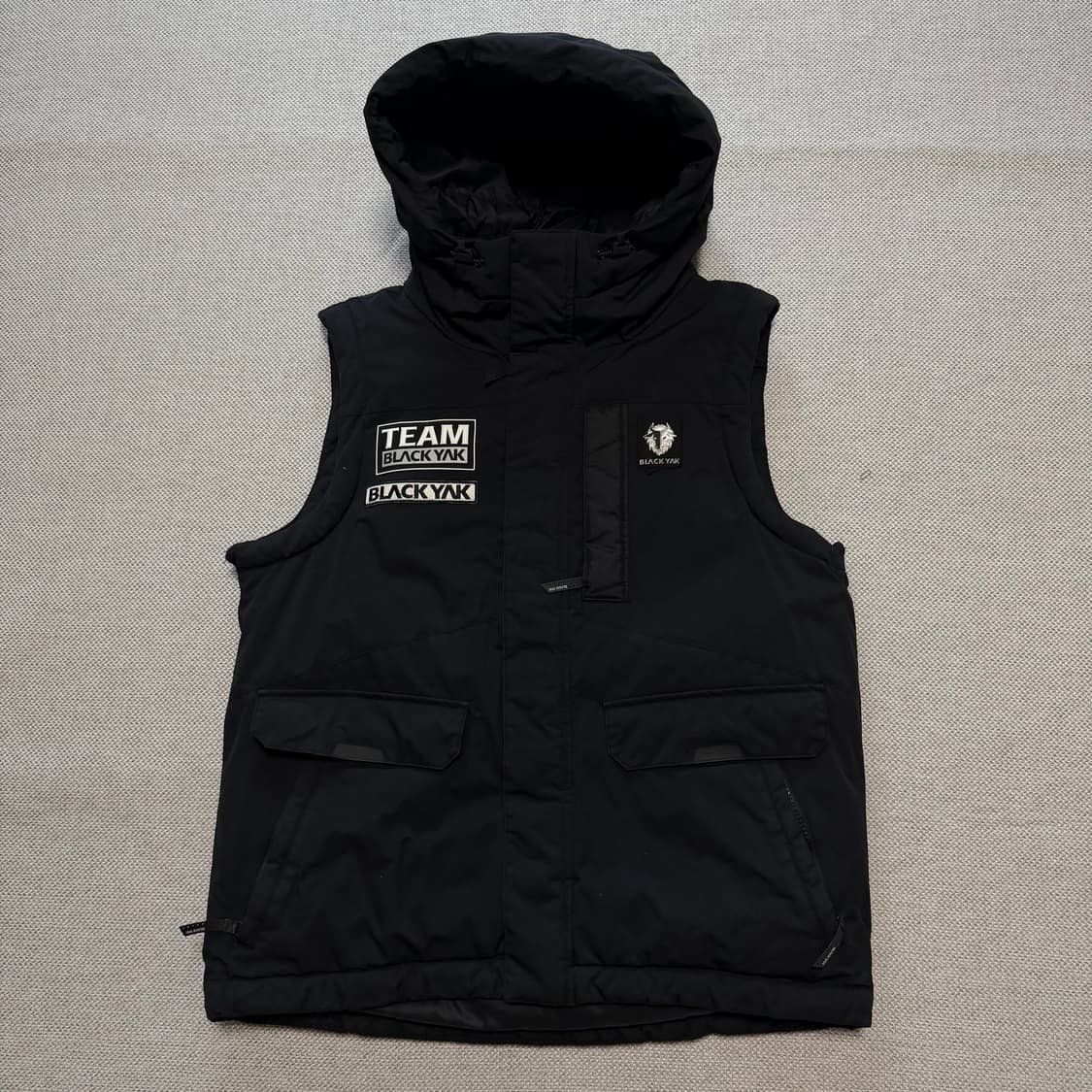 블랙야크 팀 후드 패딩 조끼 상품이미지1