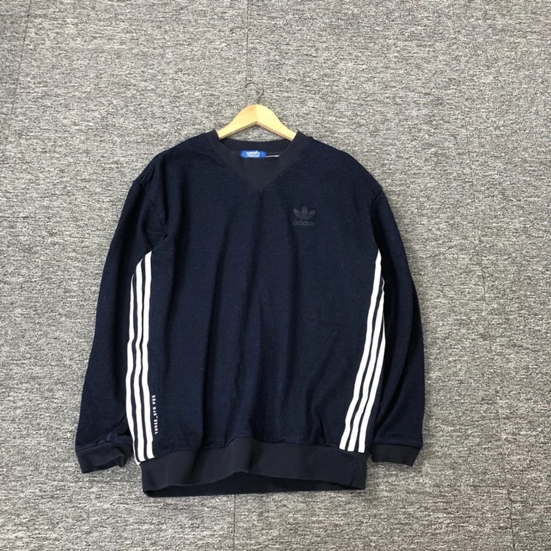 아디다스 정품 인디고 삼선 맨투맨 상품이미지4