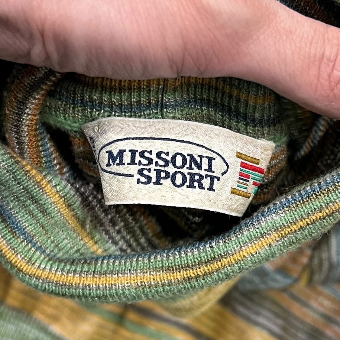  미쏘니 스포츠 스트라이프 터틀넥 니트 y14206 상품이미지6