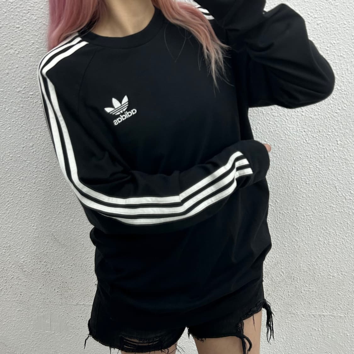 아디다스 화이트라인 블랙 롱슬리브 XL 상품이미지1