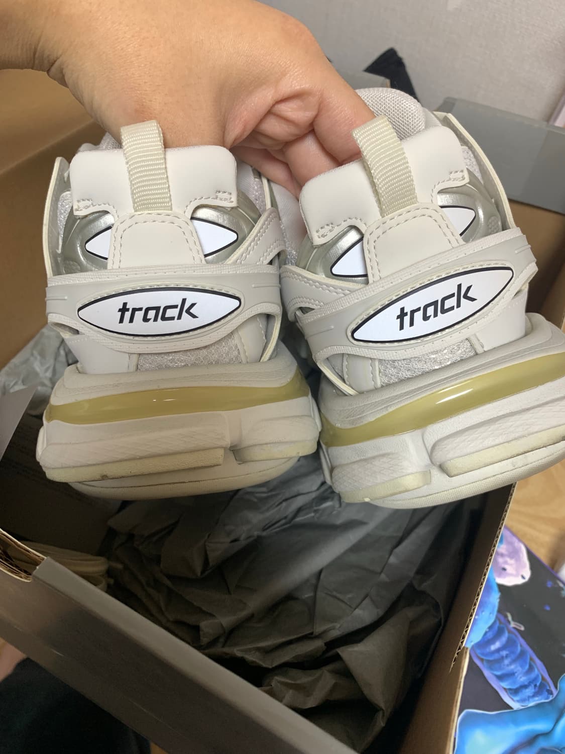 발렌시아가 트랙 스니커즈 화이트 38 상품이미지2