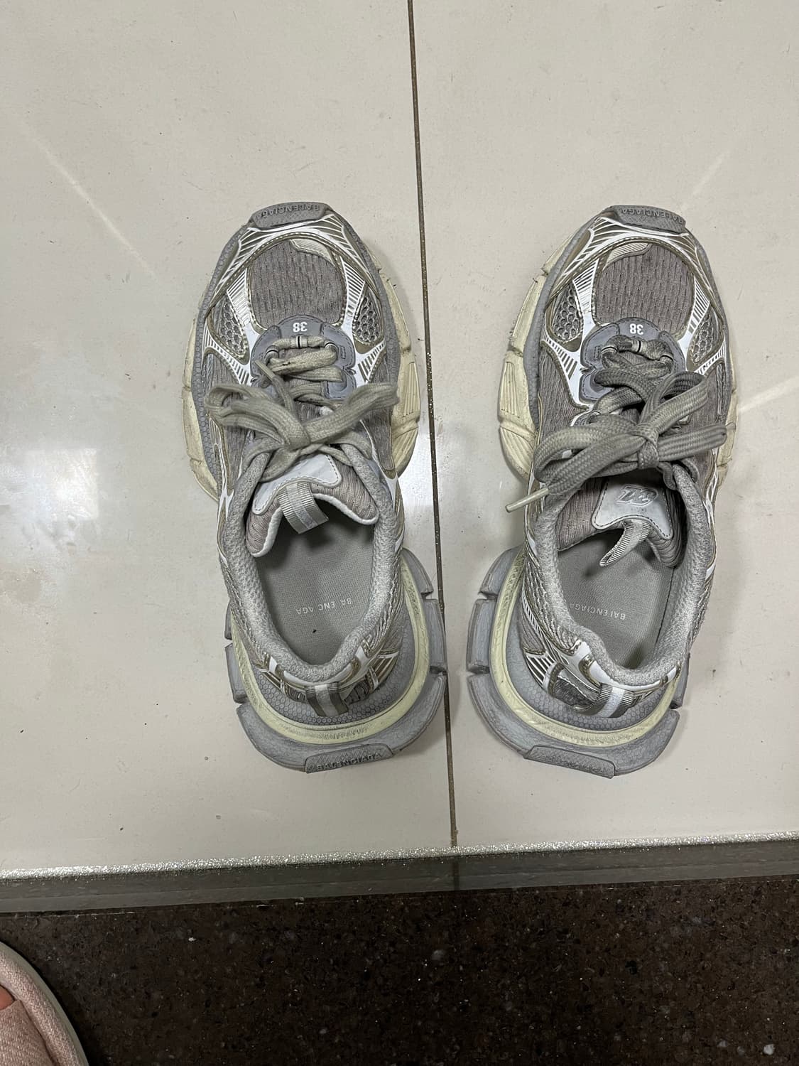 발렌시아가 3xl 에그쉘 38사이즈 상품이미지1