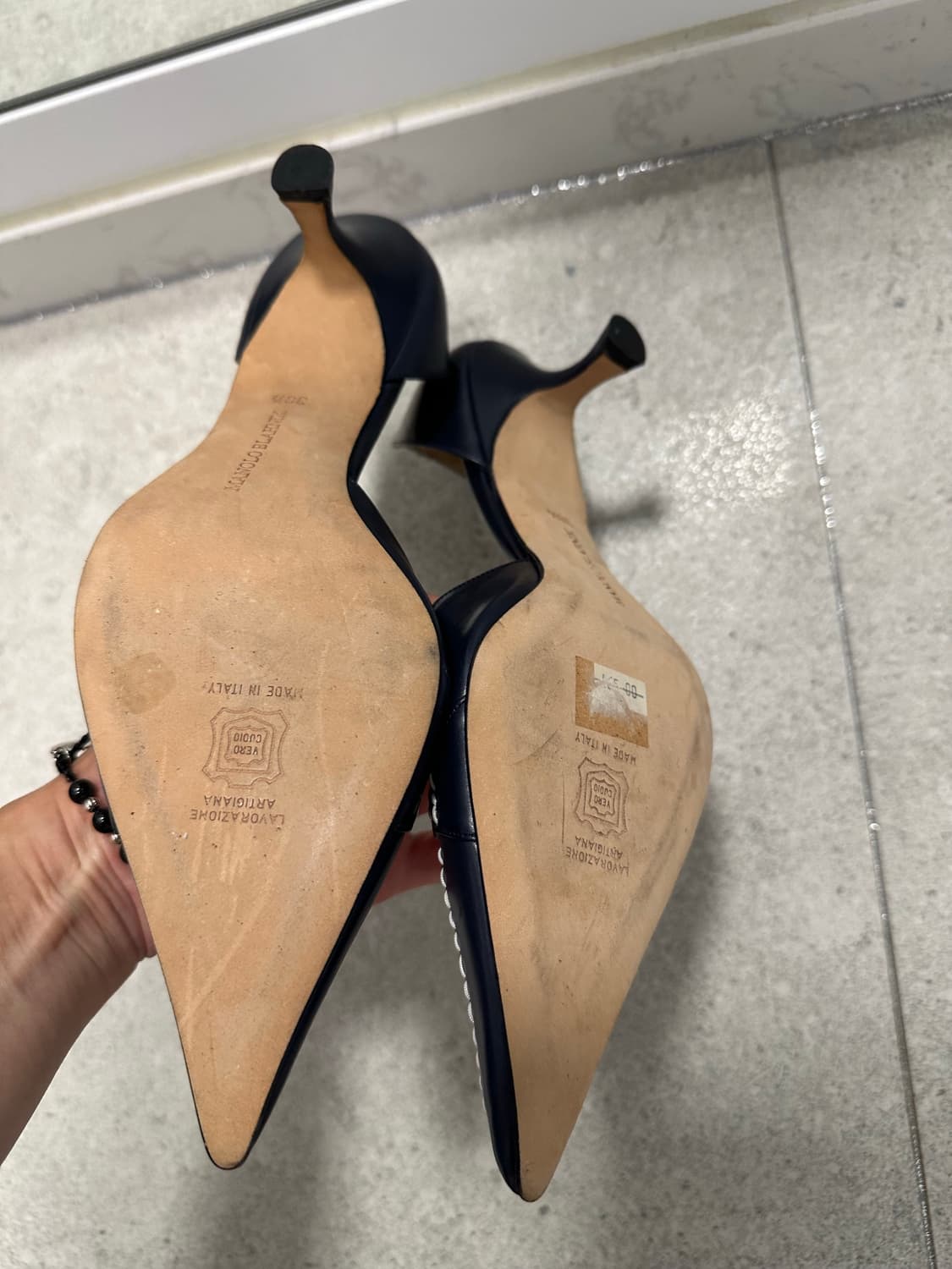 마놀로블라닉 편안한 굽낮은힐 상품이미지4