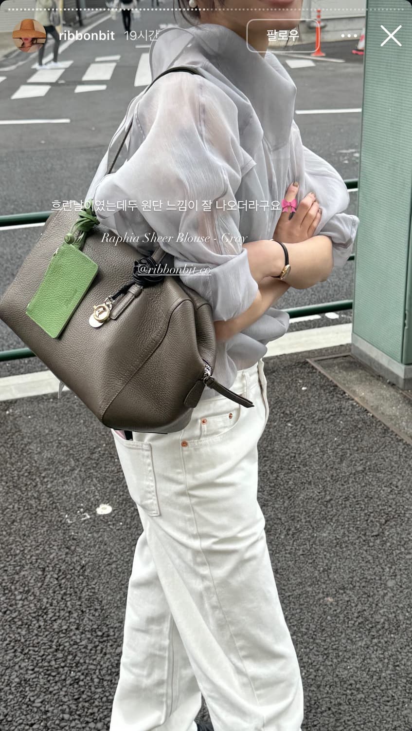 리본빛 사피아 시어 블라우스 그레이  상품이미지2