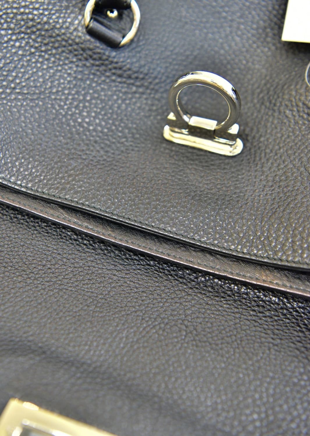 페라가모 간치니 숄더백 (정품) 상품이미지9