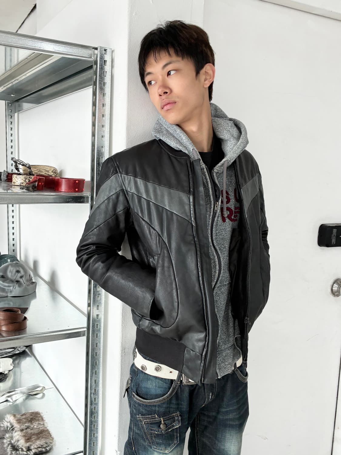 논네이티브 패널 카우 레더 자켓 상품이미지1