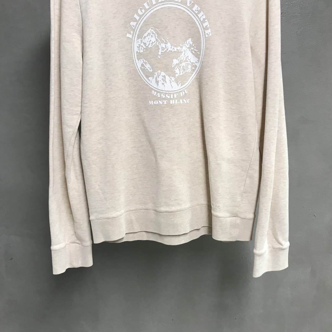 APC 아페쎄 맨투맨 L 상품이미지3