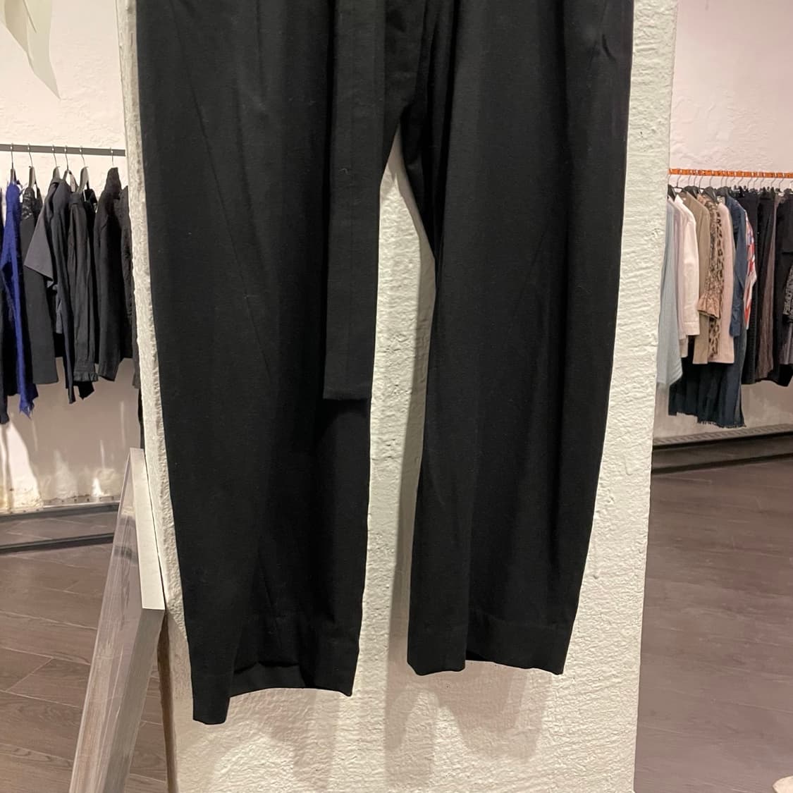 혜인서 트위스티드 벨티드 팬츠 상품이미지3