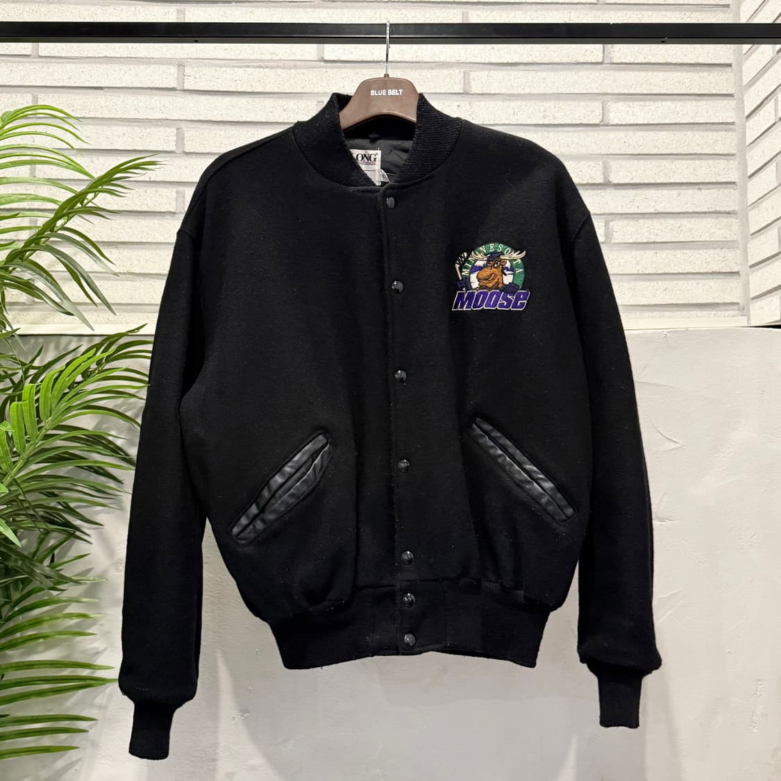 DeLong 드롱 오리지널 NHL 울 바시티자켓 레더포켓 마스코트 디테일 상품이미지1